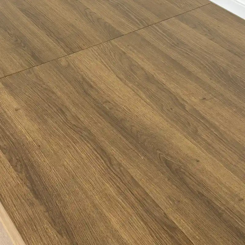 Versatile Extendable Dining Table for Large Gatherings, Enhancing Dining Experience