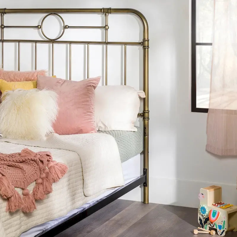 Walker Edison Classic Metal Pipe Bed