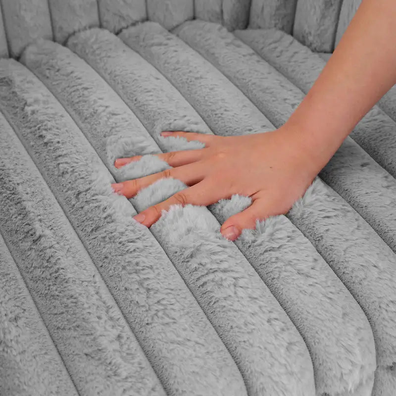 30.7W Faux Fur Upholstered Accent Chair Swivel Barrel Chair